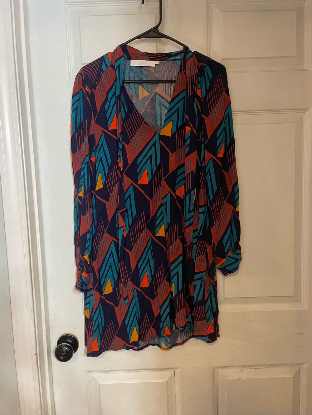 ASTR Printed V-Neck Long Sleeve Dress - Teal & Rust Geometric Artsy Medium